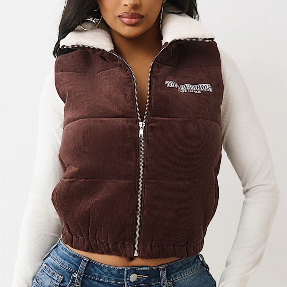 TRUE RELIGION CORDUROY PUFFER
VEST Size‎ Medium
